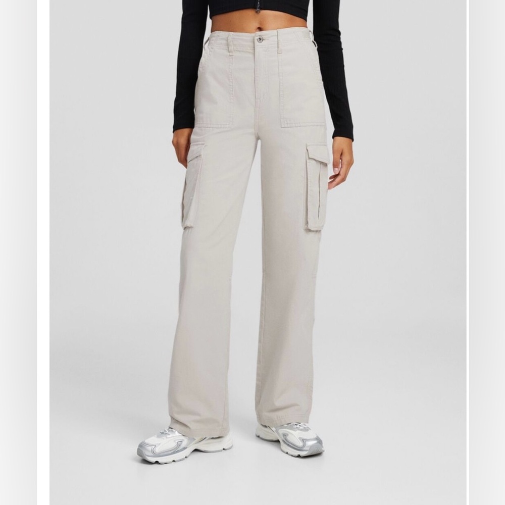 Bershka Adjustable straight fit Beige Cargo Pants